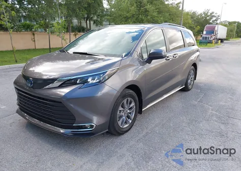 2024 Toyota Sienna Xle z USA, uszkodzony, nr VIN 5TDJRKEC1RS204762